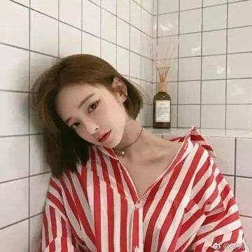 九尾藏不住