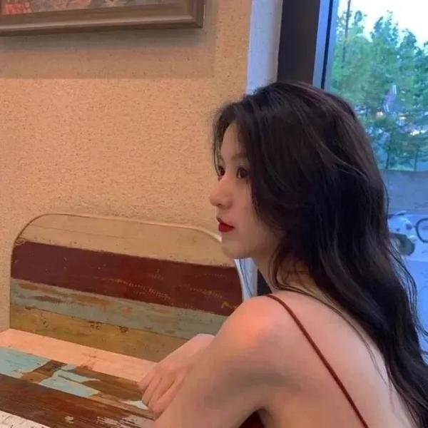 利马来的莉娜